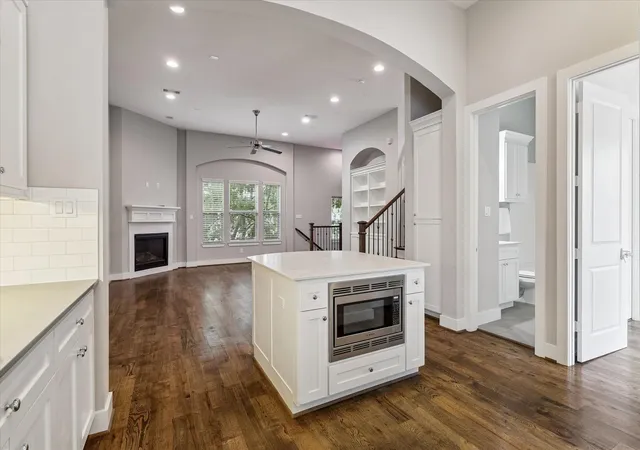 Photo 3 of Single family home for sale at 5743 Kiam St #F, Houston, TX 77007 | MLS# 34035944 | Listing updated on 2026-09-16