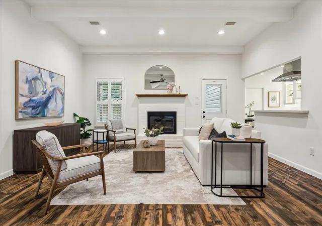 Photo 3 of Sale Pending at 2506 Anniston Dr, Houston, TX 77080 | MLS# 64893072 | Listing updated on 2026-09-15
