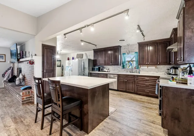 Photo 2 of Single family home for sale at 1539 Sterling Dr, Baytown, TX 77523 | MLS# 12059314 | Listing updated on 2026-09-22