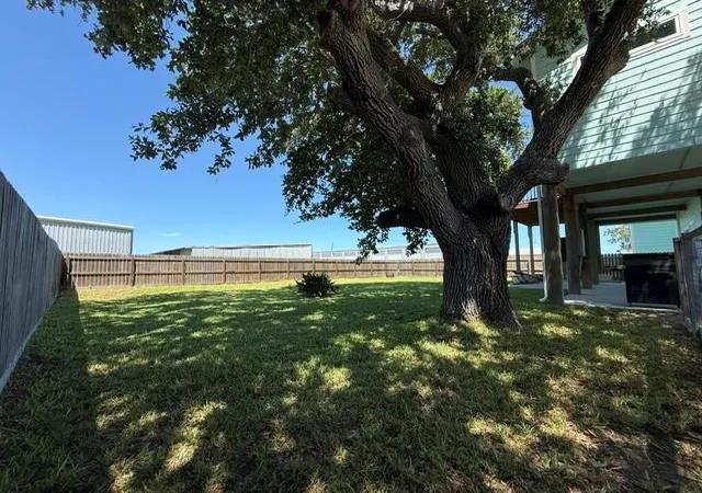 Photo 3 of Single family home for sale at 146 Port Ave, Rockport, TX 78382 | MLS# 19311020 | Listing updated on 2026-09-23