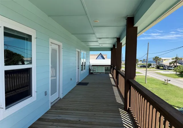 Photo 4 of Single family home for sale at 146 Port Ave, Rockport, TX 78382 | MLS# 19311020 | Listing updated on 2026-09-23