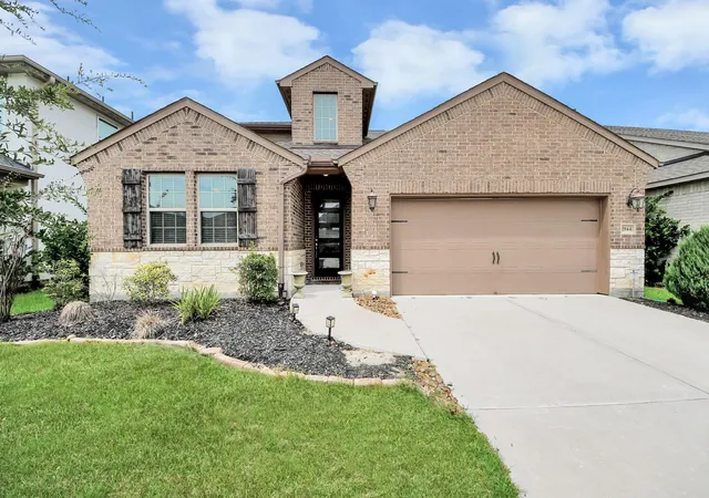 Photo 3 of Single family home for sale at 2844 Andante Green Dr, Spring, TX 77386 | MLS# 40681886 | Listing updated on 2026-09-21