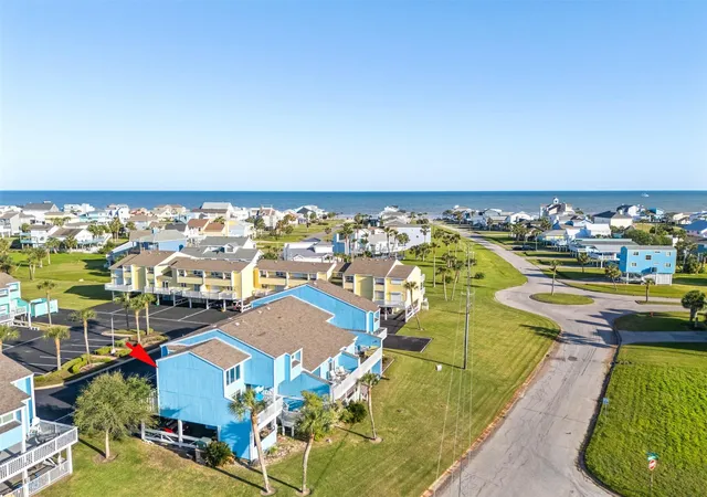 Photo 3 of Townhouse for sale at 201 Jean Lafitte Cvs, Galveston, TX 77554 | MLS# 53028444 | Listing updated on 2026-09-18