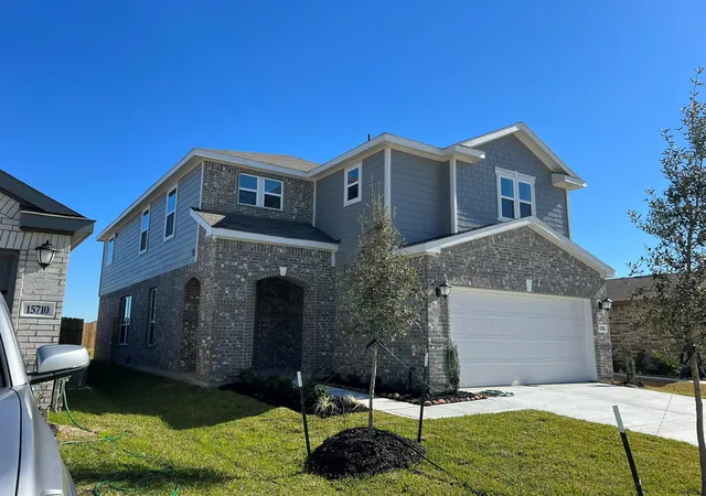 Photo 2 of Single family home for sale at 15706 Tawny Stark Dr, Houston, TX 77044 | MLS# 73736479 | Listing updated on 2026-09-06