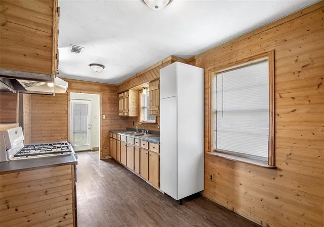 Photo 4 of Single family home for sale at 17219 Janacek Rd, Crosby, TX 77532 | MLS# 11019519 | Listing updated on 2026-09-18