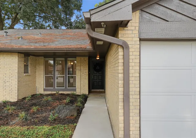 Photo 3 of Sale Pending at 23315 Calico Corners Ln, Spring, TX 77373 | MLS# 80508782 | Listing updated on 2026-10-11