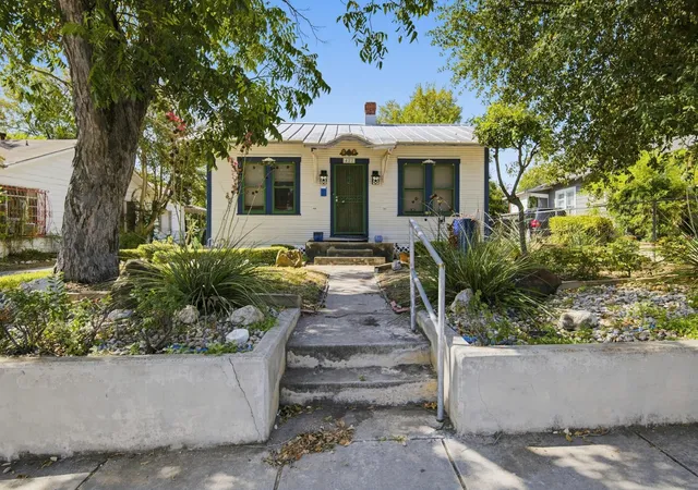 Photo 1 of Single family home for sale at 422 Cass Ave, San Antonio, TX 78204 | MLS# 48425579 | Listing updated on 2026-09-04