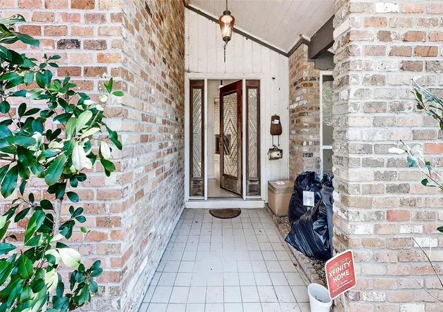 Photo 2 of Sale Pending at 18231 Barbuda Ln, Houston, TX 77058 | MLS# 76884538 | Listing updated on 2026-09-09