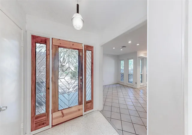 Photo 3 of Sale Pending at 18231 Barbuda Ln, Houston, TX 77058 | MLS# 76884538 | Listing updated on 2026-09-09