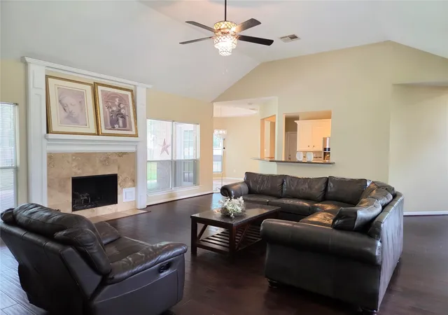 Photo 3 of Single family home for sale at 2615 Roman Forest Blvd, New Caney, TX 77357 | MLS# 27156763 | Listing updated on 2026-09-13