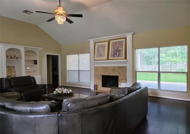 Photo 3 of Single family home for sale at 2615 Roman Forest Blvd, New Caney, TX 77357 | MLS# 27156763 | Listing updated on 2026-09-13
