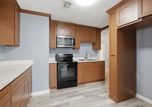 Photo 3 of Single family home for sale at 602 Garrett St, Pasadena, TX 77506 | MLS# 70760326 | Listing updated on 2026-09-20