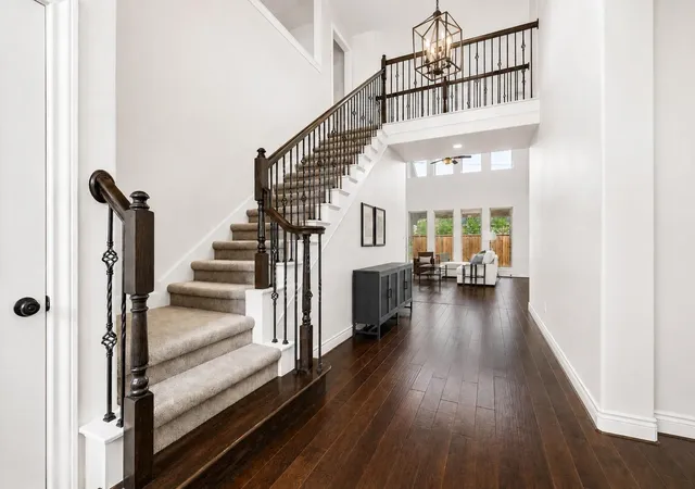 Photo 3 of Single family home for sale at 1616 Hewitt Dr, Houston, TX 77018 | MLS# 55619029 | Listing updated on 2026-09-22
