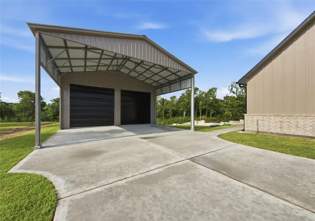 Photo 4 of Single family home for sale at 5024 Texana Dr, Baytown, TX 77523 | MLS# 29303478 | Listing updated on 2026-09-11