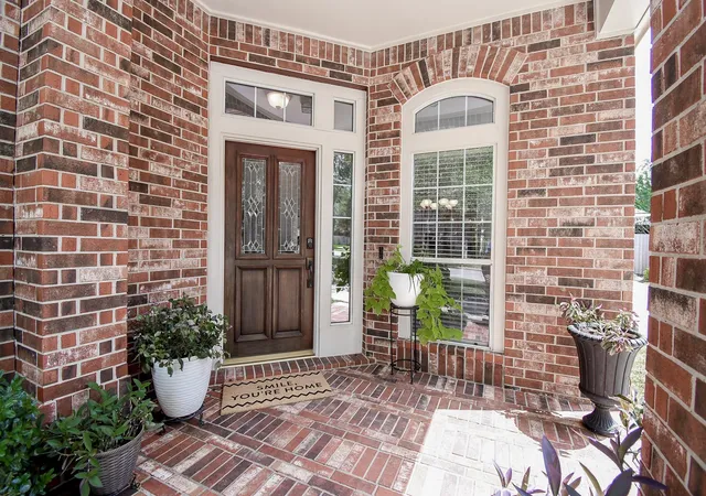 Photo 3 of Single family home for sale at 7218 Fall Crk Bnd, Humble, TX 77396 | MLS# 93204173 | Listing updated on 2026-09-19
