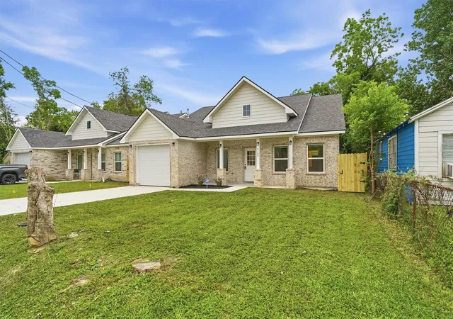 Photo 1 of Sale Pending at 6109 Woodrow St, Texas City, TX 77591 | MLS# 9321696 | Listing updated on 2026-10-10