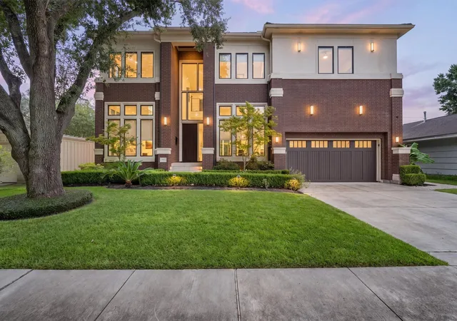Photo 1 of Single family home for sale at 5427 Maple St, Houston, TX 77096 | MLS# 79122790 | Listing updated on 2026-09-13