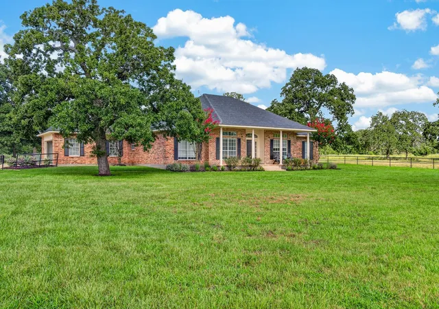 Photo 2 of Single family home for sale at 4948 Koppe Brg Rd, College Station, TX 77845 | MLS# 27559087 | Listing updated on 2026-09-19
