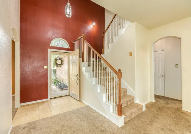 Photo 4 of Single family home for sale at 201 N Golden Oak Dr, Texas City, TX 77591 | MLS# 48693792 | Listing updated on 2026-09-09