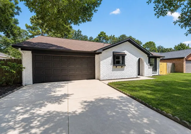 Photo 2 of Single family home for sale at 13814 Bella Dr, Cypress, TX 77429 | MLS# 98030782 | Listing updated on 2026-09-20