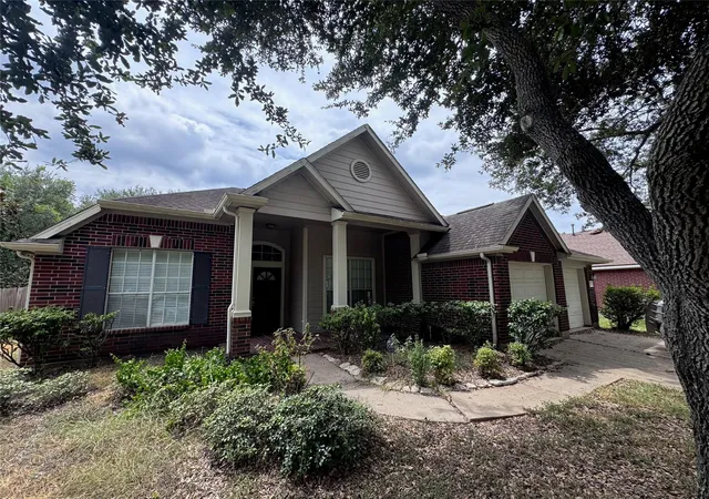 Photo 2 of Single family home for sale at 4327 Hoatzin Ct, Missouri City, TX 77459 | MLS# 77719665 | Listing updated on 2026-09-02