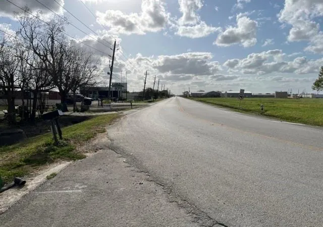 Photo 10 of Land for sale at 131 Mckeever Rd, Rosharon, TX 77583 | MLS# 10058646 | Listing updated on 2026-09-10