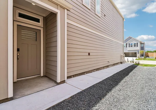 Photo 2 of Single family home for sale at 2169 Boardwalk Ln, Kemah, TX 77565 | MLS# 68459307 | Listing updated on 2026-10-10