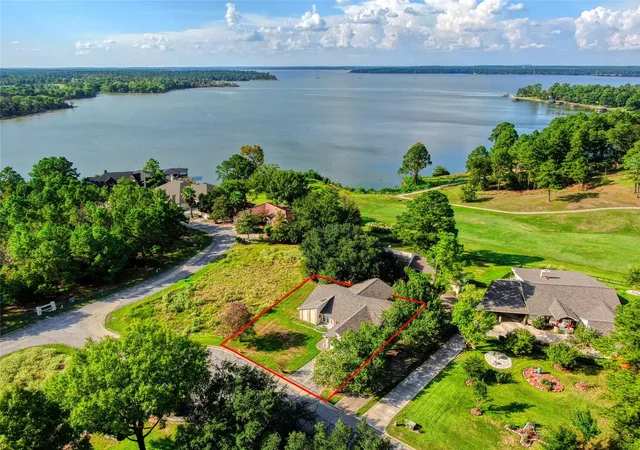 Photo 1 of Single family home for sale at 22516 Pebble Beach Way, Huntsville, TX 77320 | MLS# 10057683 | Listing updated on 2026-09-12