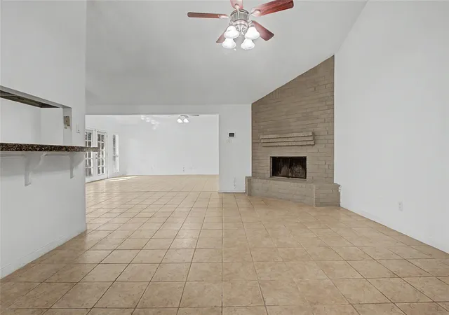 Photo 3 of Single family home for sale at 22516 Pebble Beach Way, Huntsville, TX 77320 | MLS# 10057683 | Listing updated on 2026-09-12