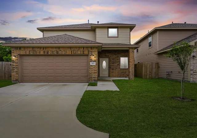 Photo 1 of Sale Pending at 2803 Topiary Ln, Houston, TX 77014 | MLS# 15821138 | Listing updated on 2026-10-06