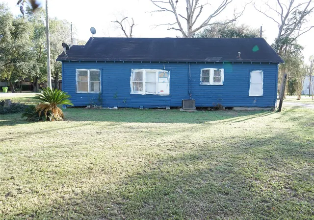 Photo 3 of Single family home for sale at 1419 Leaman Ave, Rosenberg, TX 77471 | MLS# 80729418 | Listing updated on 2026-09-21