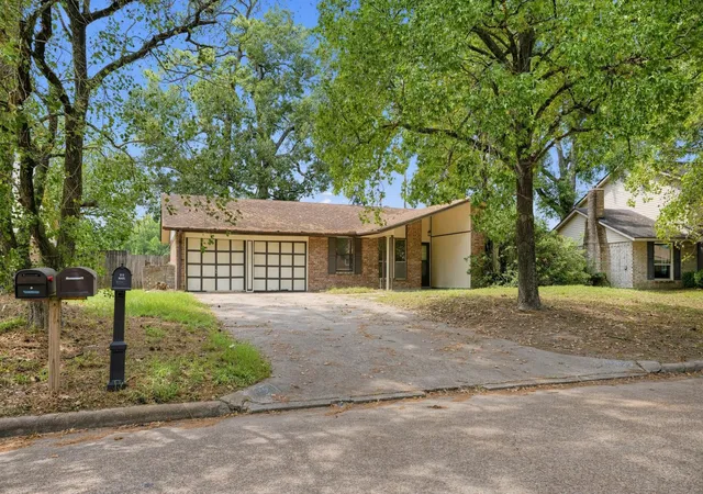 Photo 1 of Single family home for sale at 17623 Crestline Rd, Humble, TX 77396 | MLS# 58560041 | Listing updated on 2026-09-09