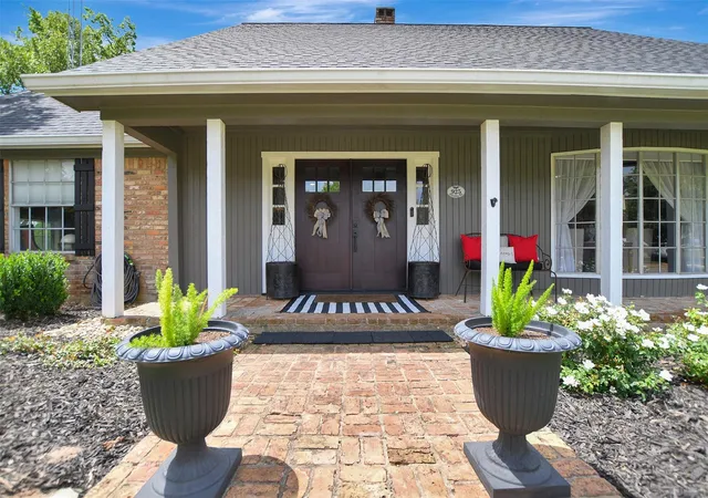 Photo 3 of Single family home for sale at 925 Standley Rd, Madisonville, TX 77864 | MLS# 5343038 | Listing updated on 2026-09-02