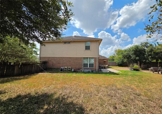 Photo 4 of Single family home for sale at 11918 Flattop Ln, Tomball, TX 77377 | MLS# 48655516 | Listing updated on 2026-09-09
