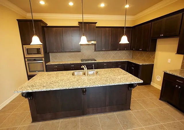 Photo 4 of Single family home for sale at 63 Silent Cir Dr, Sugar Land, TX 77498 | MLS# 77856571 | Listing updated on 2026-09-12