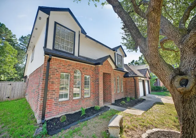 Photo 3 of Single family home for sale at 2218 Pincher Crk Dr, Spring, TX 77386 | MLS# 74105918 | Listing updated on 2026-10-06