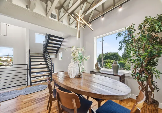 Photo 3 of Single family home for sale at 126 Sidney St, Houston, TX 77003 | MLS# 10813283 | Listing updated on 2026-10-08