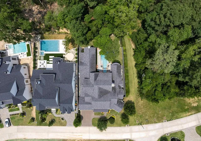 Photo 2 of Mansion for sale at 79 Simon Lake Ln, Spring, TX 77381 | MLS# 64954987 | Listing updated on 2026-10-19
