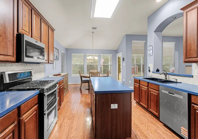 Photo 4 of Single family home for sale at 10244 Elmo Ct, Conroe, TX 77302 | MLS# 38198991 | Listing updated on 2026-09-18