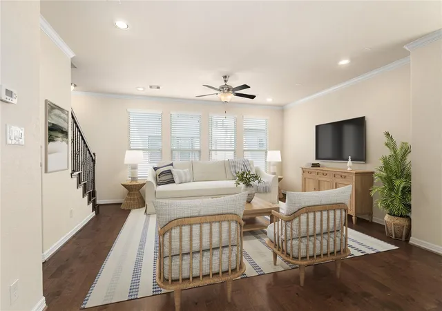 Photo 3 of Single family home for sale at 1511 Peyton Oaks Pl, Houston, TX 77043 | MLS# 74442876 | Listing updated on 2026-09-15