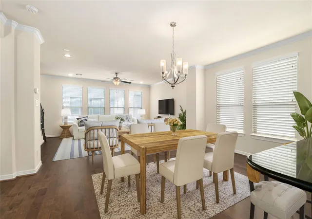 Photo 4 of Single family home for sale at 1511 Peyton Oaks Pl, Houston, TX 77043 | MLS# 74442876 | Listing updated on 2026-09-15