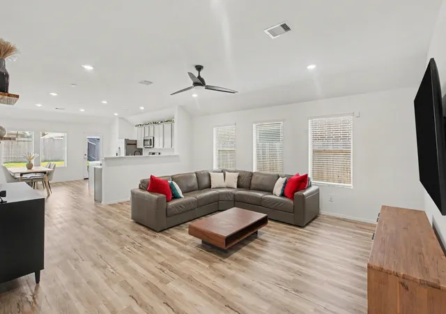 Photo 3 of Single family home for sale at 206 Augustine Way, Magnolia, TX 77354 | MLS# 52693847 | Listing updated on 2026-10-03