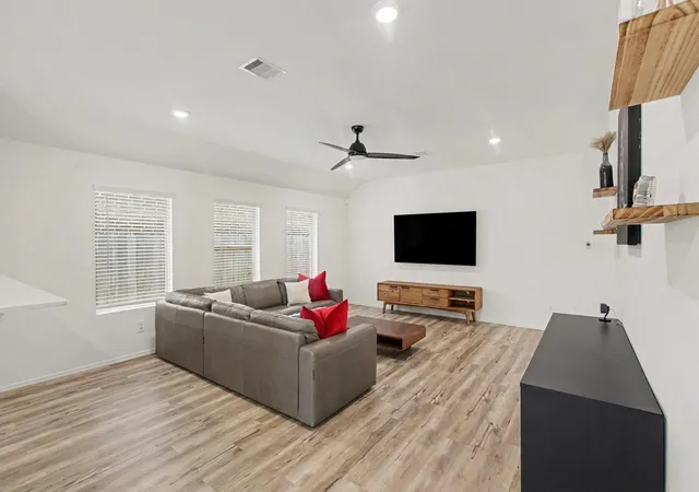 Photo 3 of Single family home for sale at 206 Augustine Way, Magnolia, TX 77354 | MLS# 52693847 | Listing updated on 2026-10-03