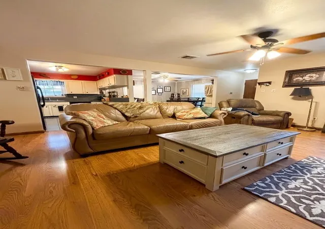 Photo 2 of Single family home for sale at 2750 Tinechester Dr, Kingwood, TX 77339 | MLS# 23918913 | Listing updated on 2026-09-11