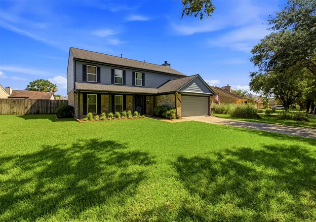 Photo 2 of Single family home for sale at 3226 Lakefield Way, Sugar Land, TX 77479 | MLS# 278138 | Listing updated on 2026-09-08