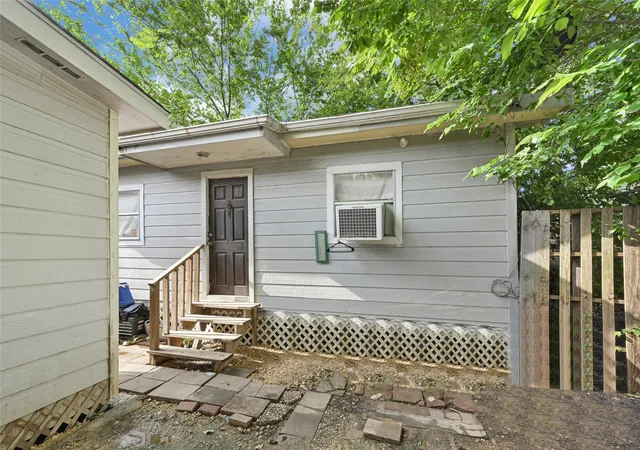 Photo 3 of Single family home for sale at 14336 Victoria St, Houston, TX 77015 | MLS# 44482502 | Listing updated on 2026-09-11