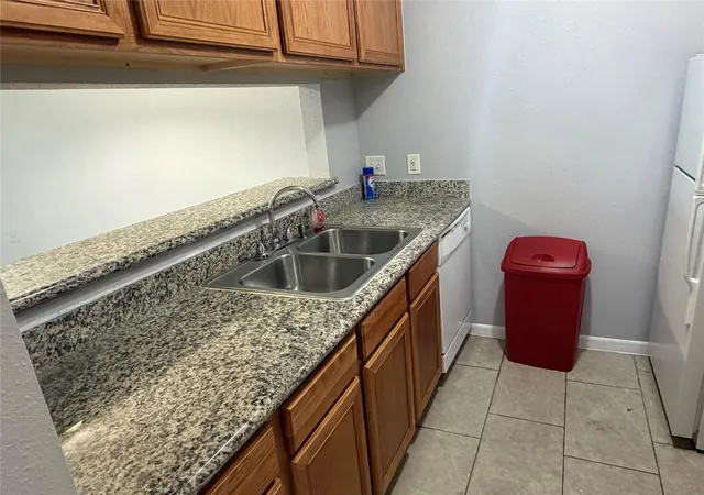 Photo 3 of Condo for sale at 10110 Forum W Dr #224, Houston, TX 77036 | MLS# 12198438 | Listing updated on 2026-09-14