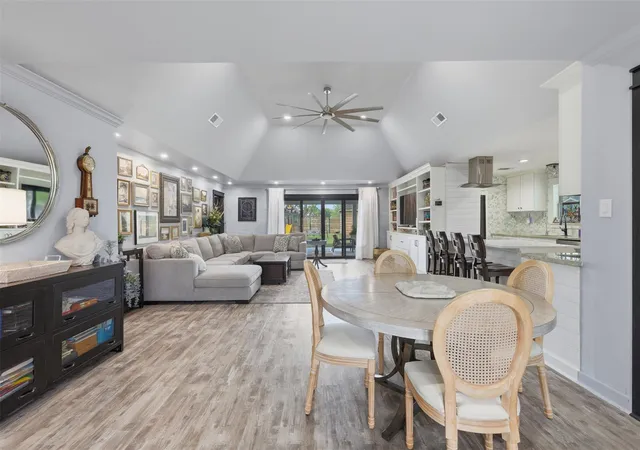 Photo 3 of Single family home for sale at 5111 Brookside Rd, Pearland, TX 77581 | MLS# 76683465 | Listing updated on 2026-09-06