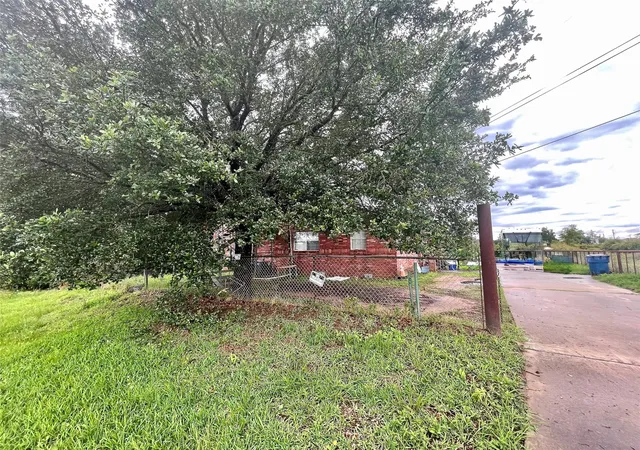 Photo 3 of Single family home for sale at 20661 Cochran Rd, Hempstead, TX 77445 | MLS# 52372956 | Listing updated on 2026-09-02