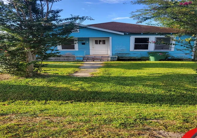 Photo 2 of Single family home for sale at 203 Coronado St, Houston, TX 77009 | MLS# 63181427 | Listing updated on 2026-09-23